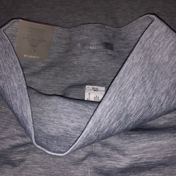 Activewear Biker Shorts Size XS/S - Picture 3 of 3